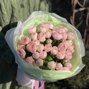 Букет из кустовых роз #1087