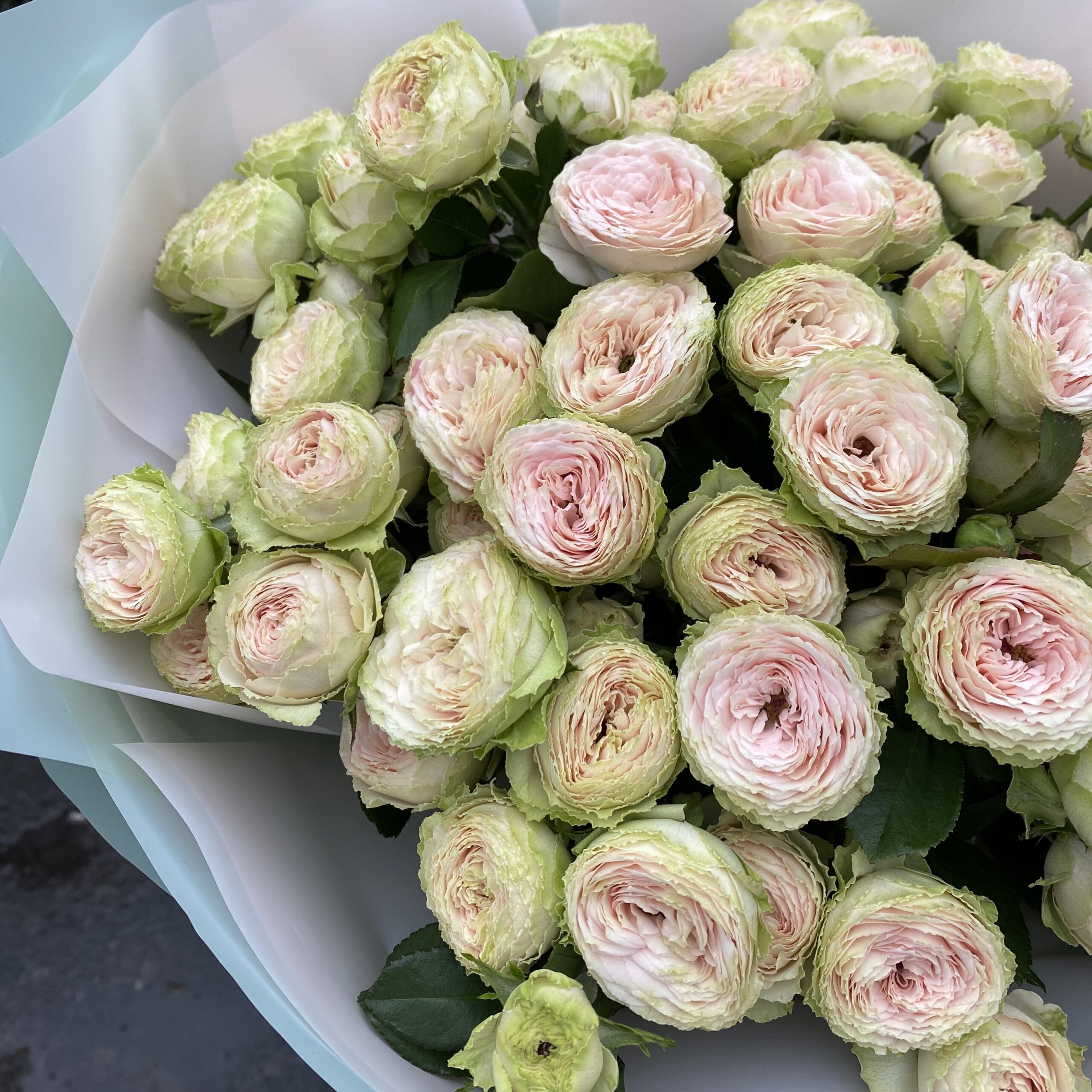 Букет из кустовых роз #1171